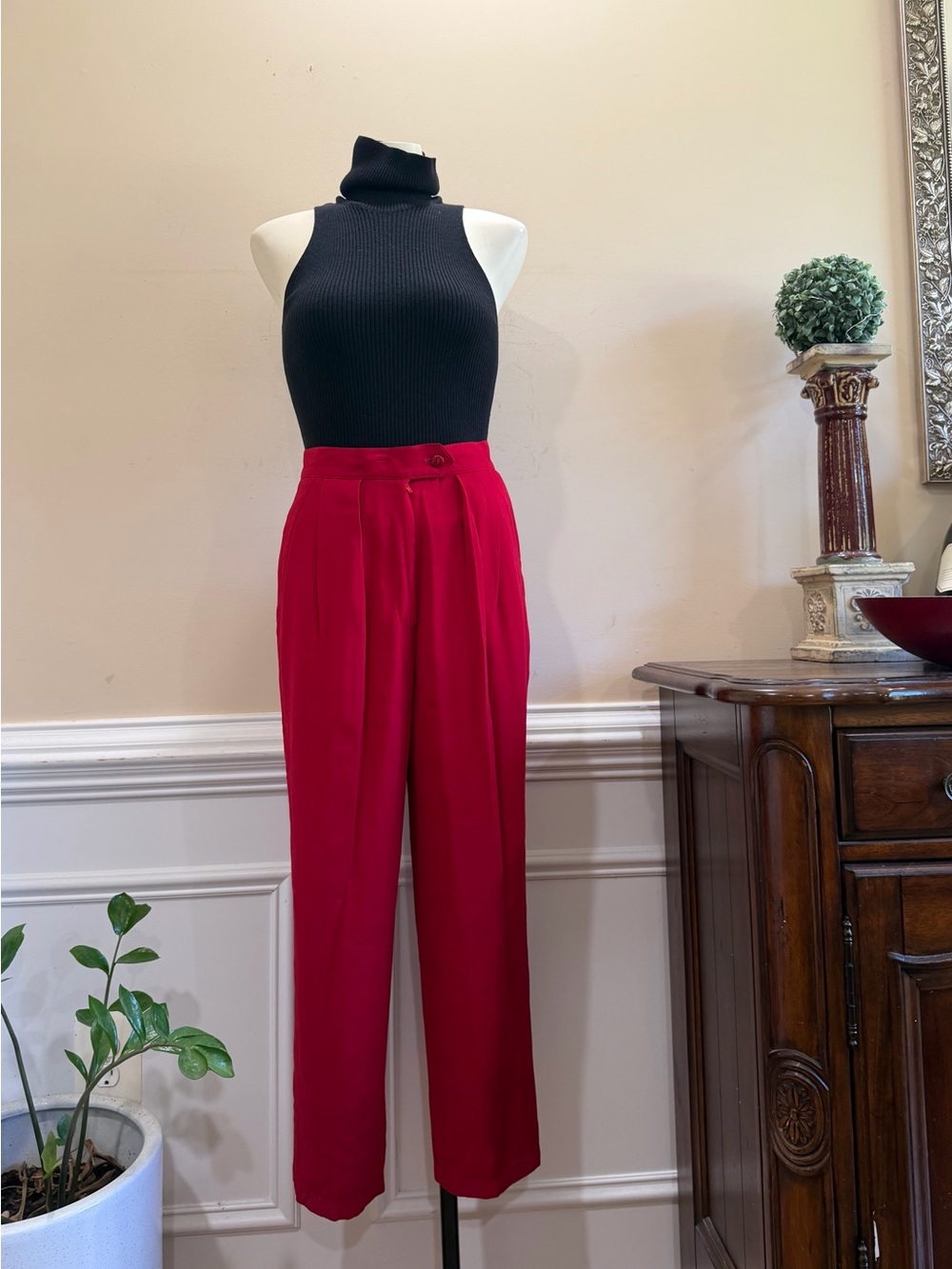 Vintage High-Rise Women's Pants in Red